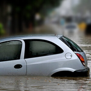 auto inundado